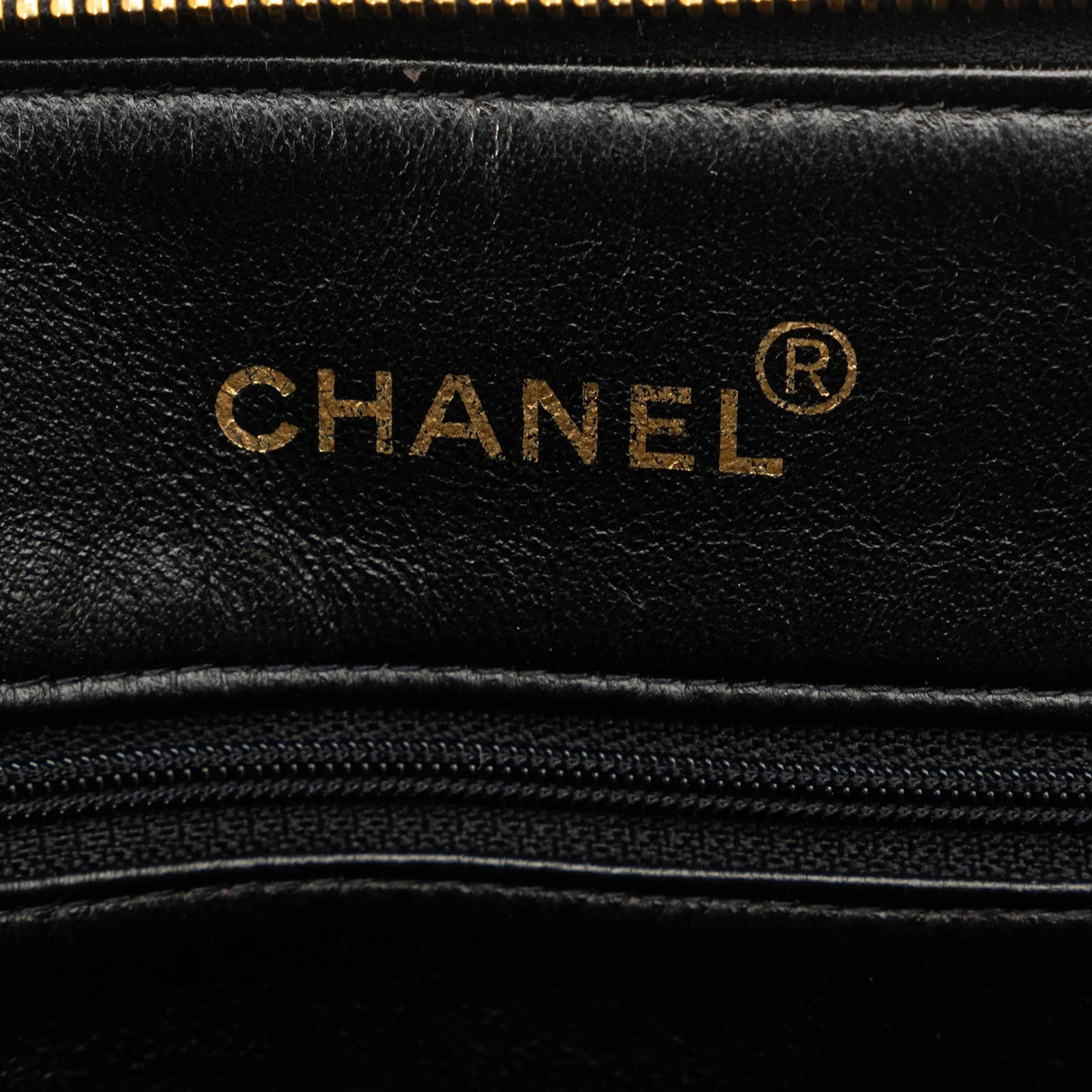 Pre-Owned Authenticated Chanel Quilted Lambskin Dome Shoulder Bag Leather Black Unisex (Good)