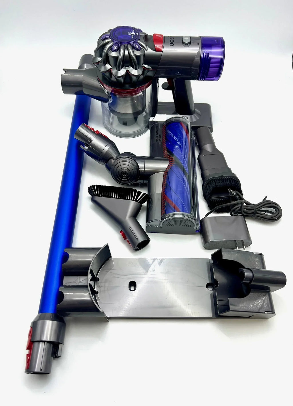 Pre-Owned Dyson V8 Absolute Cordless Vacuum Up to 40 Min Runtime SV25 (Fair)
