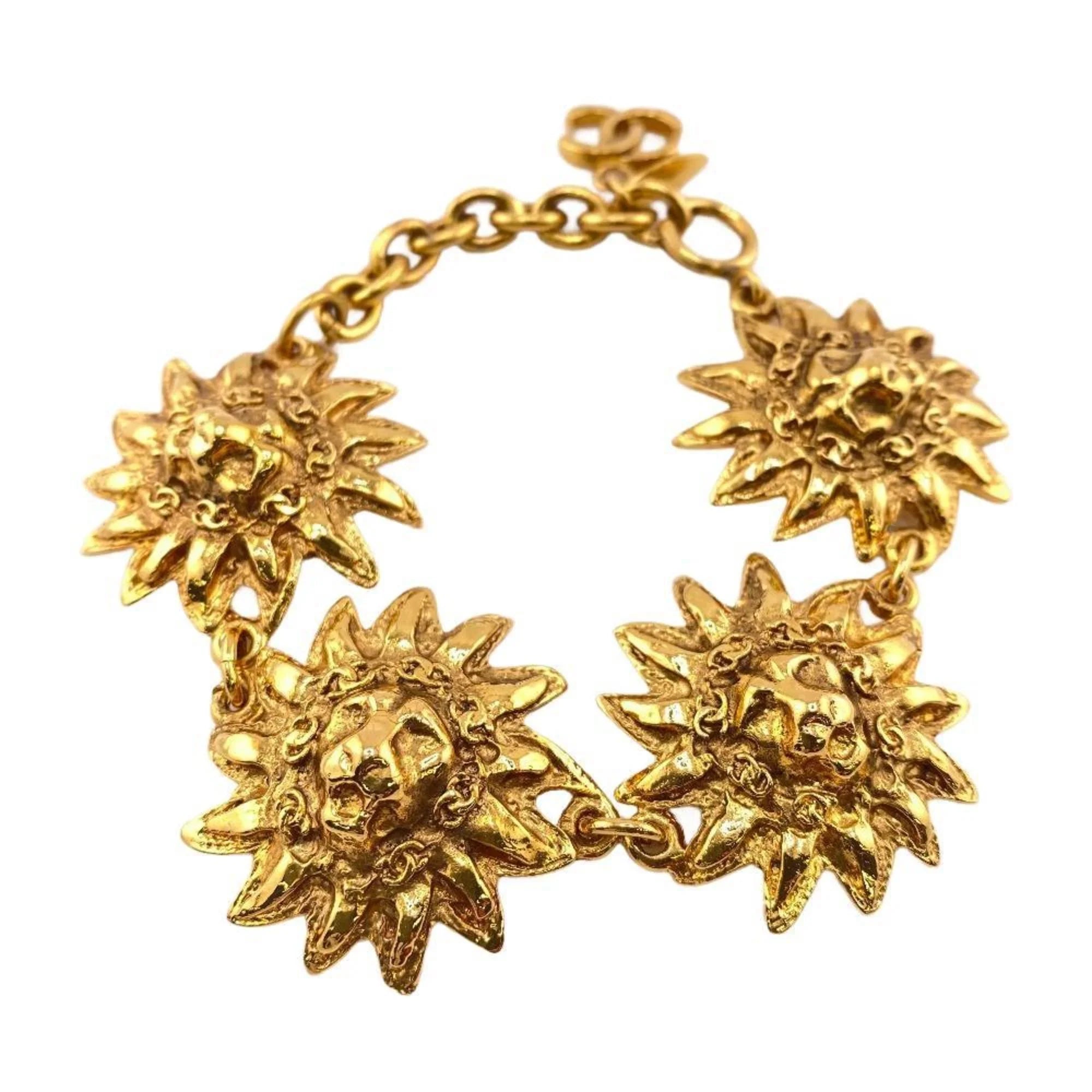 Pre-Owned CHANEL Lion Bracelet Gold Women's Z0004923 (Good)