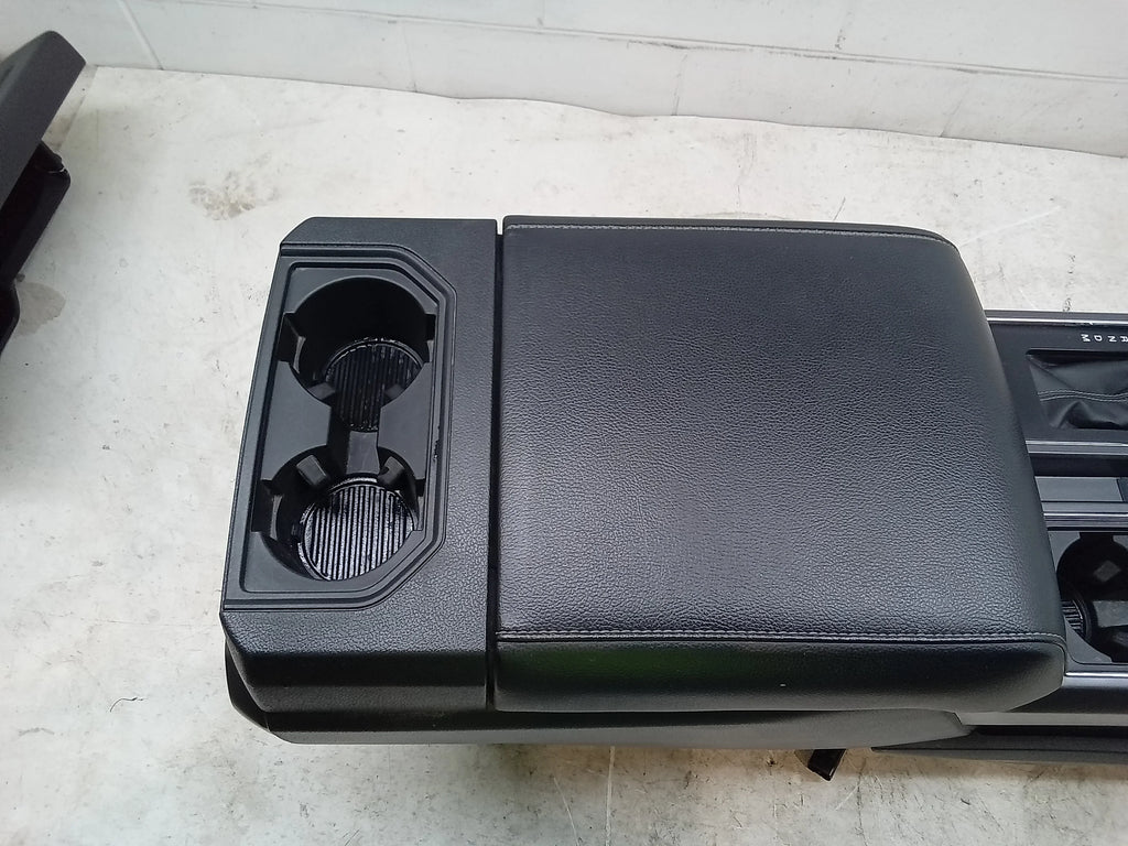 Pre-Owned 19 Ford F150 Floor Center Console W/ Shifter USB 100 Plug OEM (Good)