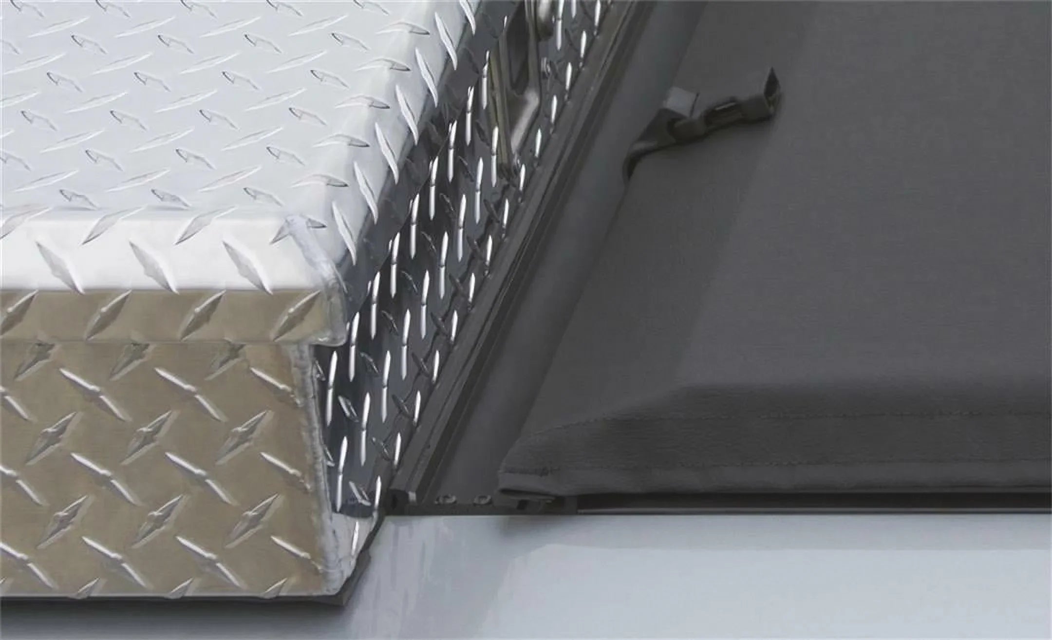 Access Toolbox 15+ Ford F-150 5ft 6in Bed Roll-Up Wrap